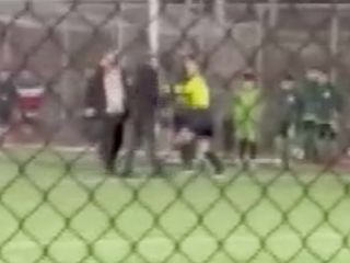 Kocaeli'de amatör maçta kadın hakeme saldırıp tokat atan antrenör gözaltına alındı