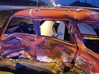 Sinop'ta servis minibüsü ile otomobil çarpıştı: 1 ölü 10 yaralı