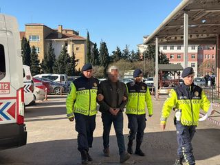 Tekirdağ'da durdurulan araçtan göçmenler çıktı