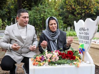 Antalya'da doğuma bir gün kala bebekleri öldü