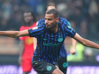 Inter'de oynayan Andy Diouf, Fenerbahçe'nin maçına geldi