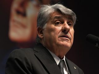 Serdal Adalı: Bu takıma kötü diyecek adamla tartışırım