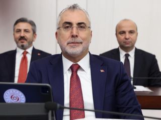 Bakan Işıkhan: Asgari ücret, çalışanları enflasyona ezdirmeyecek şekilde belirlenecek