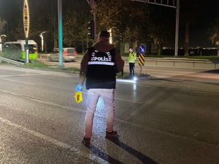 Kocaeli'de silahlı saldırı: 1'i futbolcu 3 yaralı