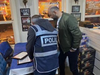 Bursa'da asayiş uygulaması: Aranan şahıslar yakalandı