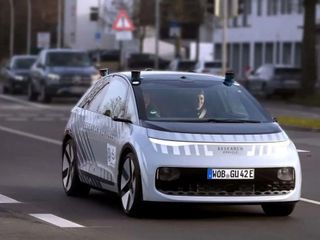 Volkswagen'in robotaksi projesi Almanya'da test ediliyor