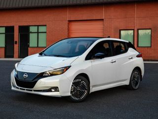 Efsane geri döndü: 622 km menzil sunan yeni Nissan Leaf üretimi başladı