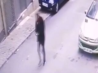 İstanbul'da minibüste yankesicilik şüphelisi yakalandı