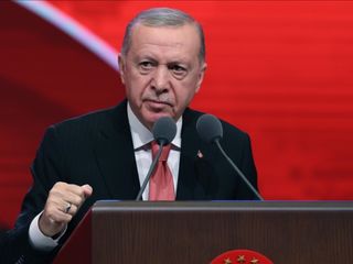 AK Parti tarafından hazırlanan 'Terörsüz Türkiye' raporu Cumhurbaşkanı Erdoğan’a sunuldu