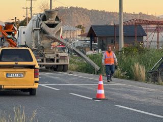 Muğla'da beton mikserinin aparatı işçiyi yıktı