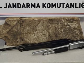 Kayseri'de Roma dönemine ait mezar steli ele geçirildi: 1 gözaltı