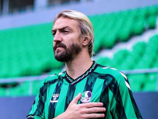 Kırmızı kart rekoru kırmıştı: Caner Erkin sessizliğini bozdu