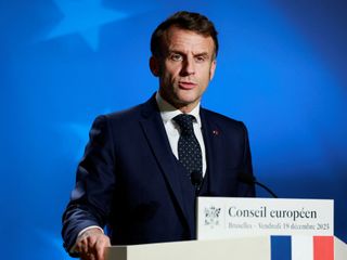 Macron: Putin ile Ukrayna konusunda görüşmek gerekecek