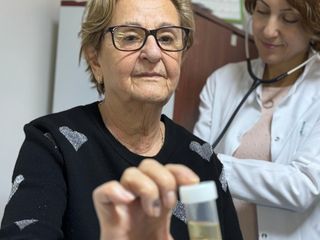 Antalya'da alüminyum kabıyla hap yuttu