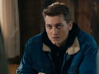 Taşacak Bu Deniz'in İso'su marjinal çıktı! Sırtındaki devasa dövme...