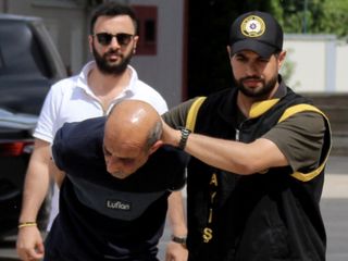 Adana'da annesini öldüren babasını suçladı: Çocukken tiner döküp yakmaya çalıştı