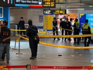 Taipei metrosunda sis bombalı ve bıçaklı saldırı: 3 ölü