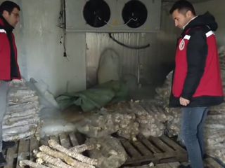 Manisa’da bozuk kokoreç operasyonu: 4 milyon liralık ürün imha edildi