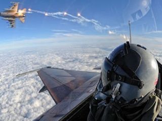 Yunan basınının iddiası: Ege'de Türk-Yunan uçakları arasında it dalaşı