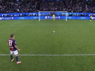 Ciro Immobile'li Bologna, Inter'i penaltılarla eleyerek finale yükseldi