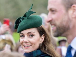 Prens William ve Prenses Kate Middleton'dan yeni yıl karesi