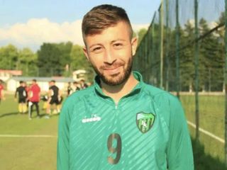 Kocaeli'de silahlı saldırıya uğrayan futbolcu hayatını kaybetti