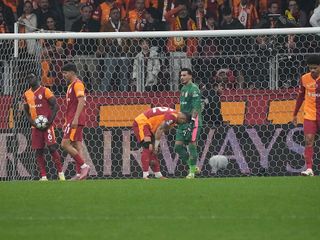 UEFA'dan Galatasaray'a para cezası!