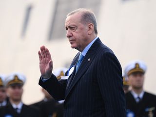 Cumhurbaşkanı Erdoğan: 300 metre uzunluğundaki uçak gemisinin inşası başladı