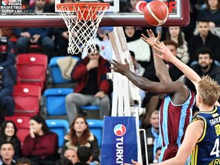 Trabzonspor'dan Fenerbahçe'ye 26 sayılık fark!