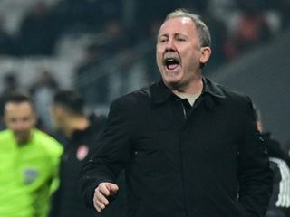 Sergen Yalçın: Bomba elimde patladı