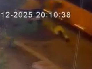 İstanbul Eyüpsultan'da İETT şoförü tartıştığı bisikletliye çarpıp kaçtı