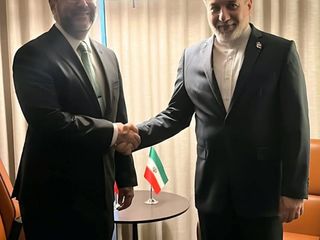 Venezuela ile İran'ın Dışişleri Bakanları telefonda görüştü