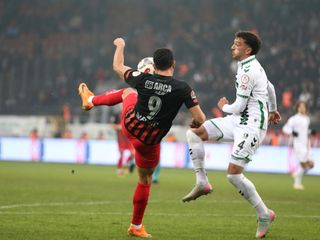 Çorum FK, Sakaryaspor'u yendi