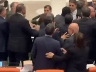 TBMM’de milletvekilleri arasında kavga: Özgür Özel’e kalkan oldular