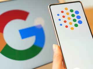 Google Asistan için yeni karar: 2026 yılına ertelendi