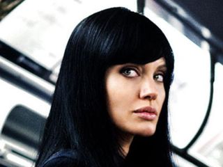 Dişil enerjiyle casusluk: Bal tuzağı (Sekspiyonaj) nedir