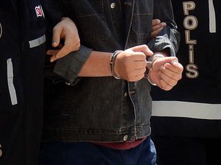 FETÖ'ye yönelik operasyonda 3 zanlı tutuklandı
