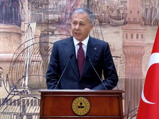 Ali Yerlikaya: Kırmızı bültenle aranan 588 kişi yakalandı