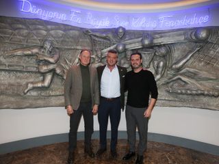 Fenerbahçe'nin voleybol şube teknik koordinatörü Ali Peçen oldu