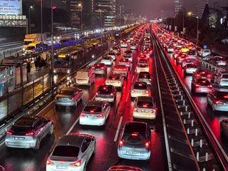 İstanbul’da akşam trafiği kilitlendi: Yoğunluk yüzde 90’a dayandı