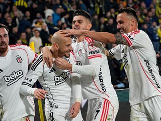 Beşiktaş, bu sezon ilk kez büyük bir maçı öne geçip yendi