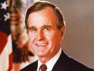 George H. W. Bush kimdir.