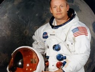 Neil Armstrong kimdir