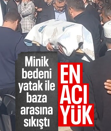 Kırıkkale'de yatak ile baza arasına sıkışan bebeğe acı veda: Baba, oğlunun tabutunu kucağında taşıdı