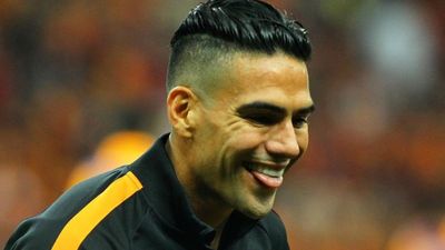 Rasim Ozan Kütahyalı'dan Radamel Falcao'ya bilet