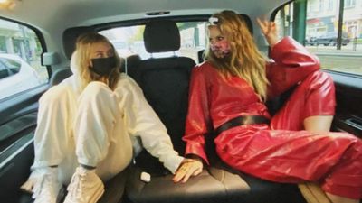 Heidi Klum'un kızı modelliğe göz kırptı
