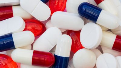 50 yaşından sonra dikkatli kullanılması gereken 5 ilaç