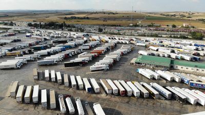 Bulgaristan’daki laboratuvar krizi nedeniyle tır kuyrukları uzadı