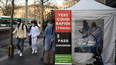 İngiltere'de, koronavirüs test laboratuvarındaki hatalar araştırılıyor