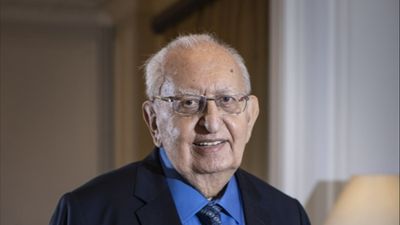 Hüsamettin Cindoruk'tan yeni anayasa teklifine: Amaçları şeriat